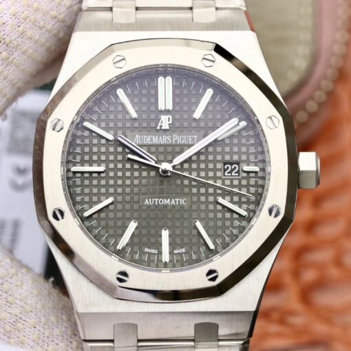 Audemars Piguet Royal Oak 15400ST.OO.1220ST.04 JF Factory Black Dial Replica Watch - UK Replica